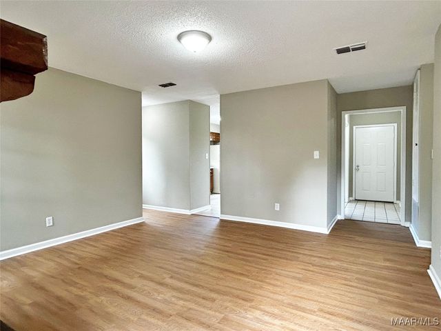 2933 Willow Lane Drive, Montgomery, AL 36109