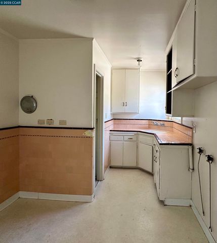 2062 Washington Ave, San Leandro, CA 94577