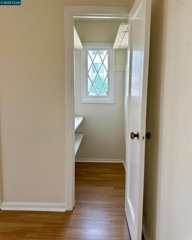 2062 Washington Ave, San Leandro, CA 94577