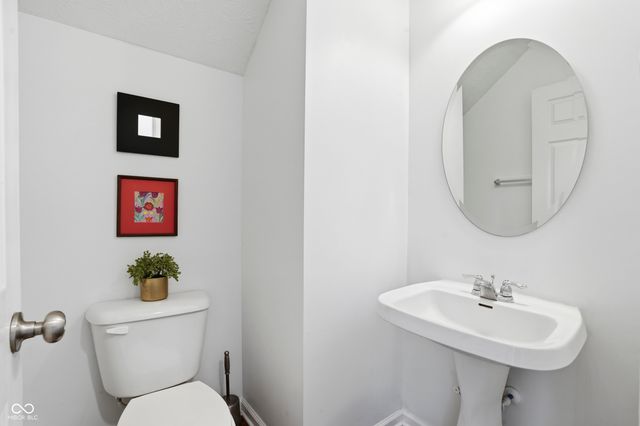 3416 Bloomsbury Lane, Indianapolis, IN 46228