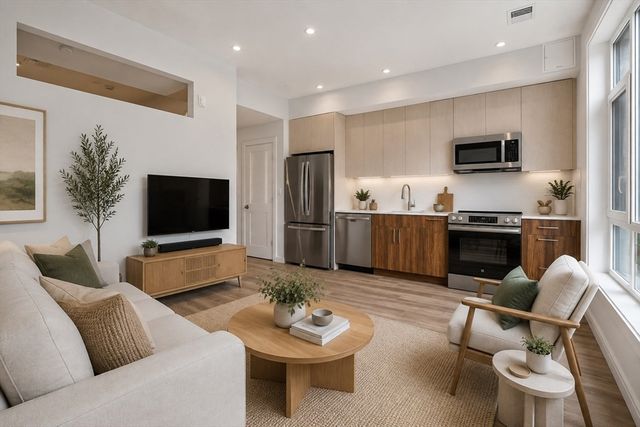 13 Warwick Street 203, Somerville, MA 02145