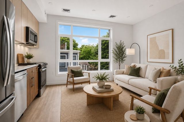 13 Warwick Street 203, Somerville, MA 02145
