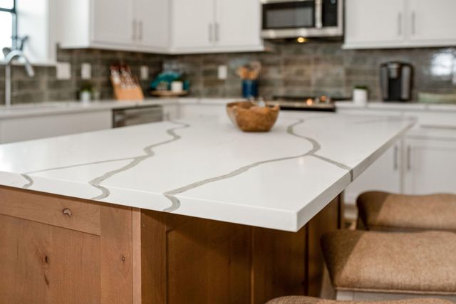 96 Circle Hook, Port O Connor, TX 77982