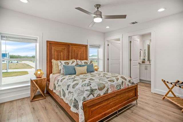 96 Circle Hook, Port O Connor, TX 77982