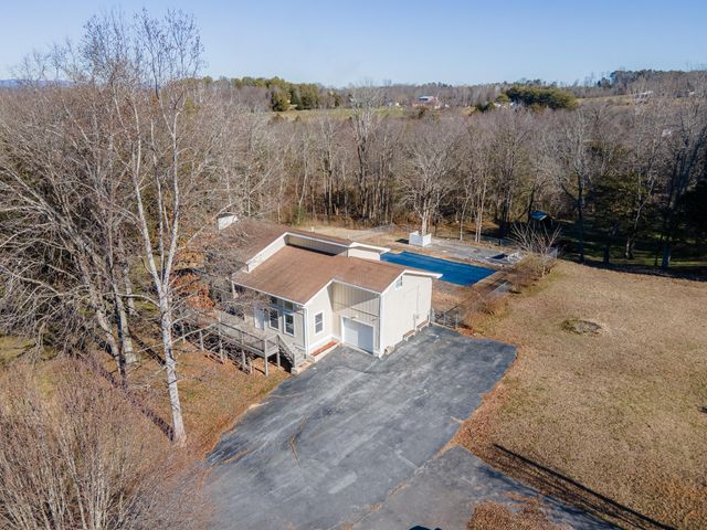 4860 136 Highway W, Chickamauga, GA 30707