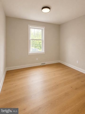 1354 MOYER RD, Annapolis, MD 21403