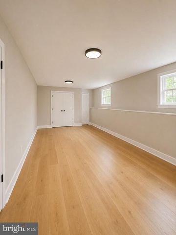 1354 MOYER RD, Annapolis, MD 21403
