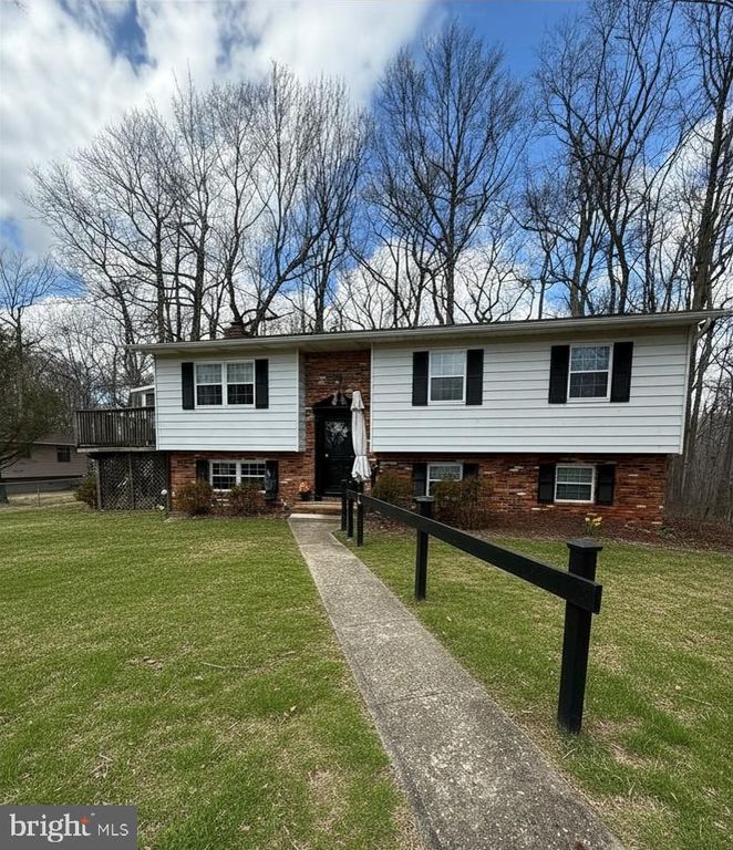 Image 1 of property listing at 1354 MOYER RD, Annapolis, MD 21403