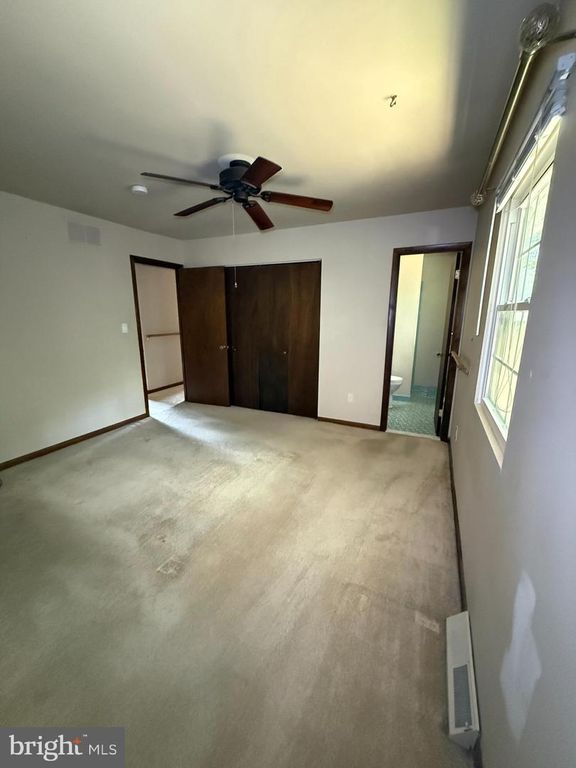 Image 11 of property listing at 1354 MOYER RD, Annapolis, MD 21403