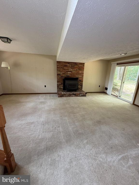 Image 20 of property listing at 1354 MOYER RD, Annapolis, MD 21403
