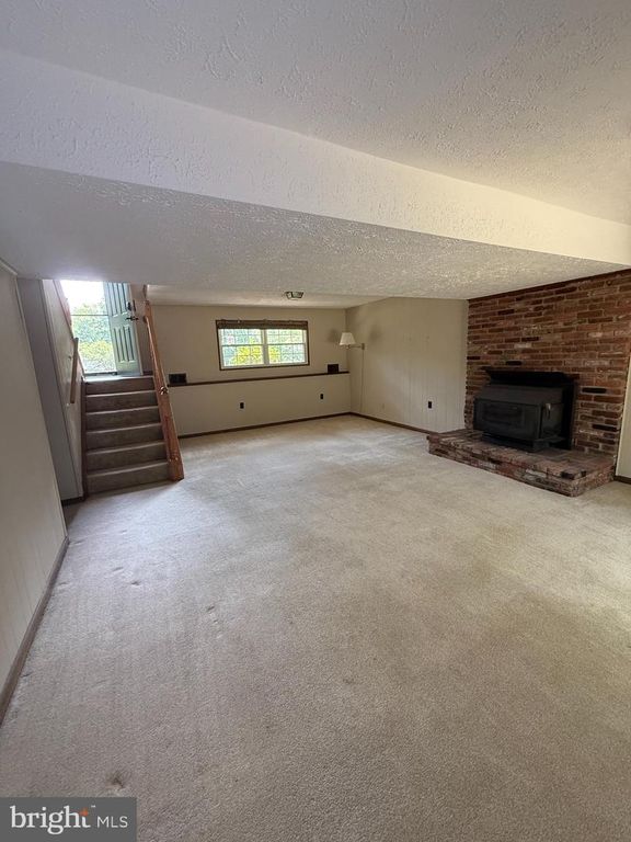 Image 21 of property listing at 1354 MOYER RD, Annapolis, MD 21403