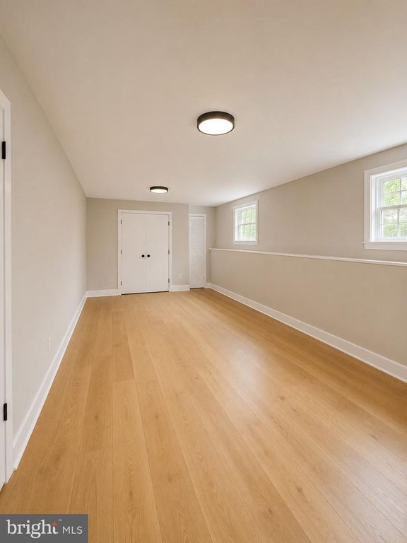 Image 34 of property listing at 1354 MOYER RD, Annapolis, MD 21403