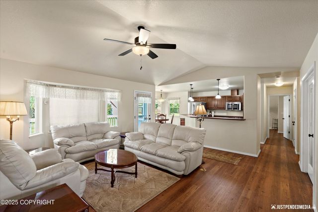 3755 E Baylor Circle, Wasilla, AK 99654