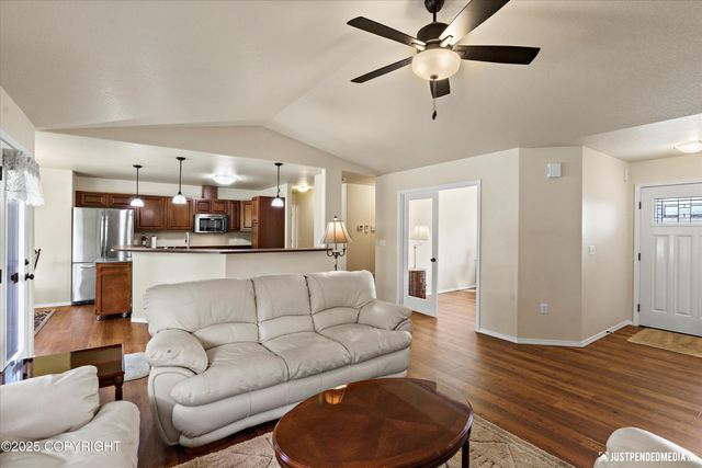 3755 E Baylor Circle, Wasilla, AK 99654