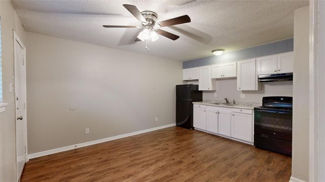 500 Foch Street 12, Bryan, TX 77801