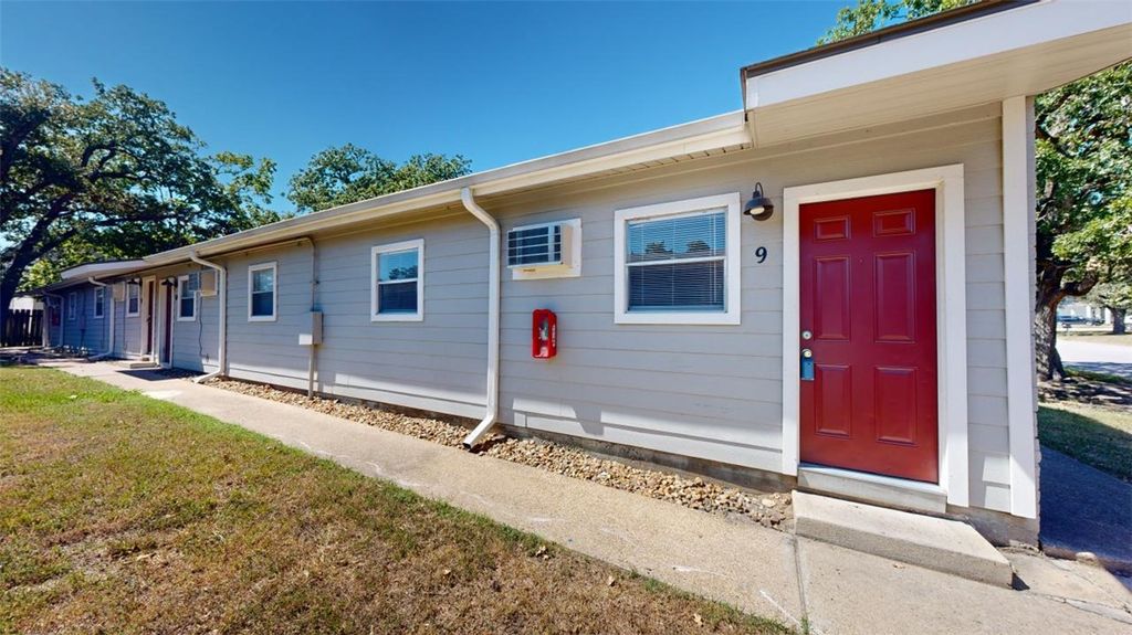 500 Foch Street 12, Bryan, TX 77801
