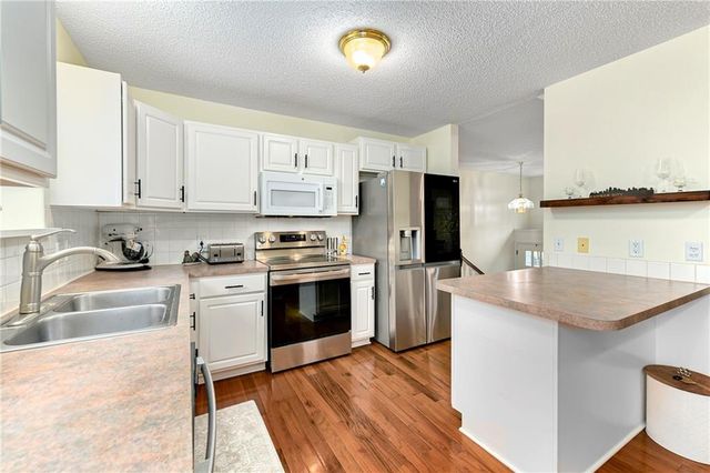 2925 Spring Garden Street, Leavenworth, KS 66048