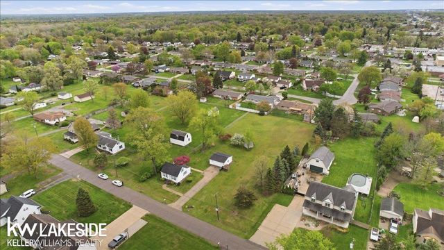 8222 Devon Drive, Shelby Twp, MI 48317