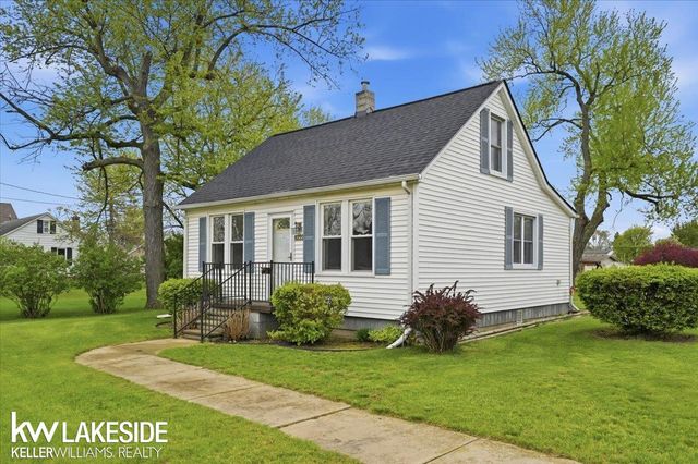 8222 Devon Drive, Shelby Twp, MI 48317