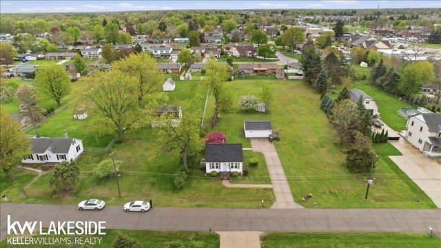 8222 Devon Drive, Shelby Twp, MI 48317