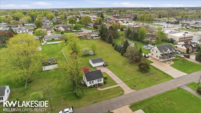 8222 Devon Drive, Shelby Twp, MI 48317