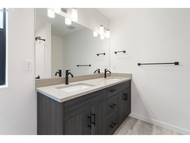 5008 Ne 113TH Loop, Vancouver, WA 98686