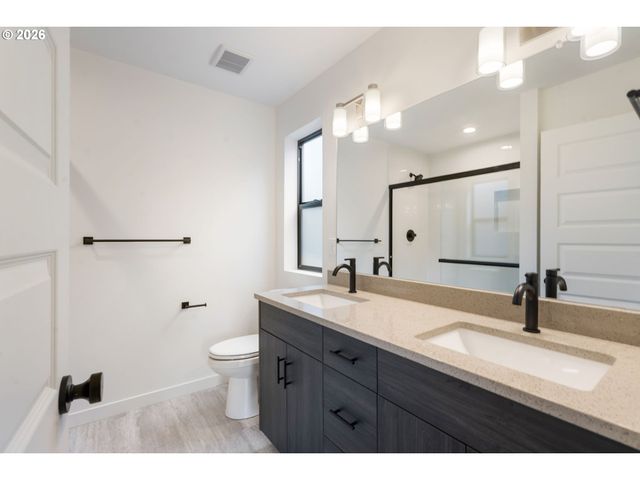5008 Ne 113TH Loop, Vancouver, WA 98686