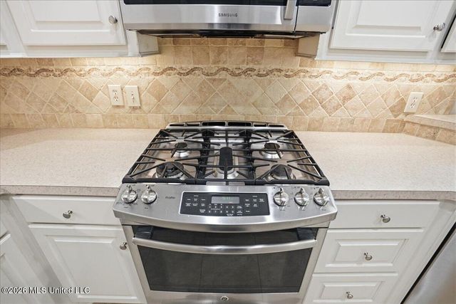 620 Sweetwater Drive, Pearl, MS 39208