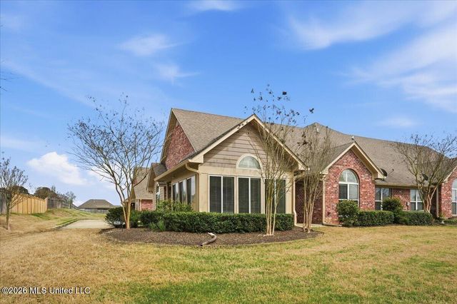 620 Sweetwater Drive, Pearl, MS 39208