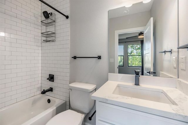 1302 W CARMEN STREET 1, Tampa, FL 33606