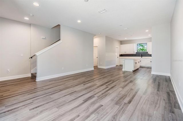 1302 W CARMEN STREET 1, Tampa, FL 33606