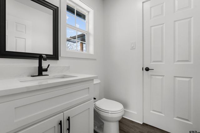 3456 Meadowdale, Flint, TX 75762