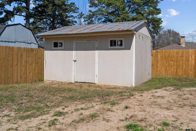 3456 Meadowdale, Flint, TX 75762