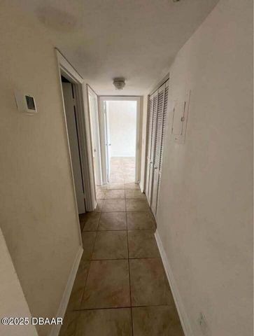 305 Ridge Blvd Apt 212, South Daytona, FL 32119