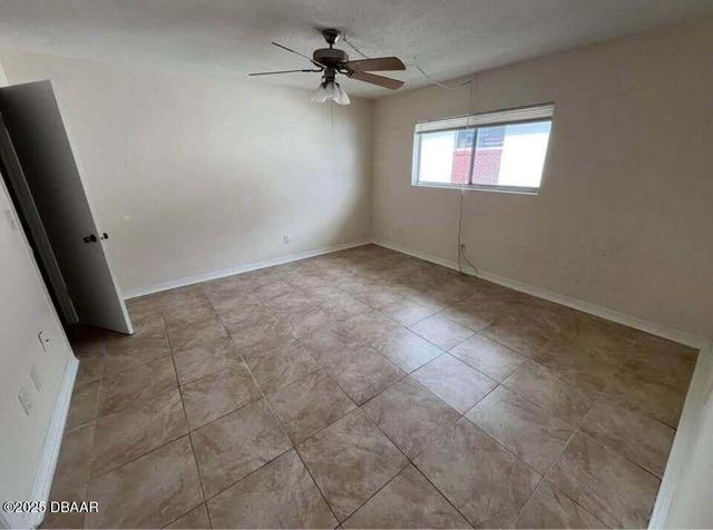 305 Ridge Blvd Apt 212, South Daytona, FL 32119