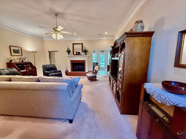 605 Victoria Circle, Warner Robins, GA 31088