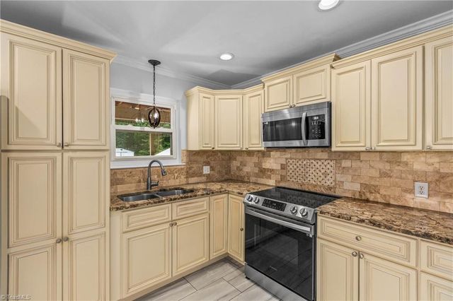 7235 Lalanda Drive, Lewisville, NC 27023