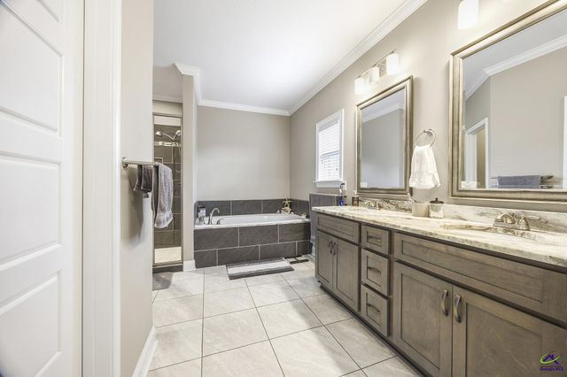 504 Falls Drive, Bonaire, GA 31005