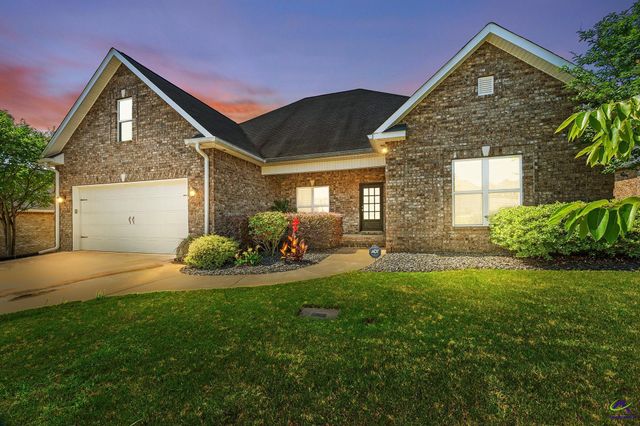 504 Falls Drive, Bonaire, GA 31005