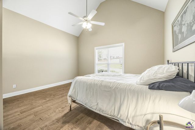504 Falls Drive, Bonaire, GA 31005
