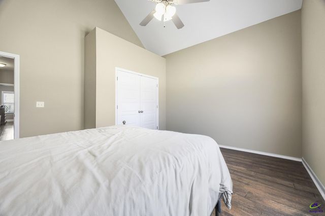 504 Falls Drive, Bonaire, GA 31005