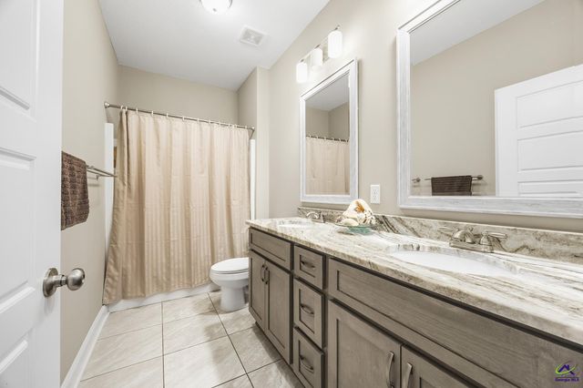 504 Falls Drive, Bonaire, GA 31005