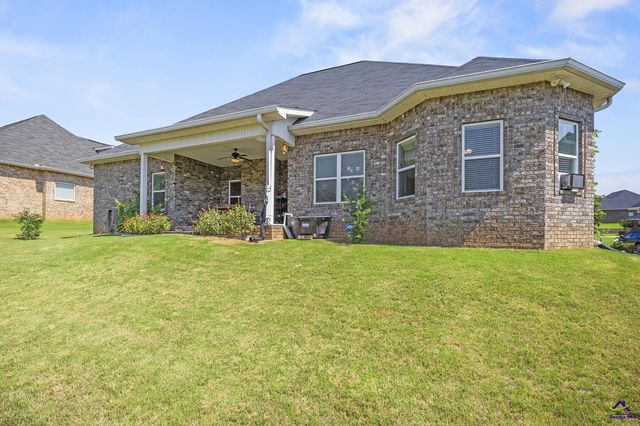 504 Falls Drive, Bonaire, GA 31005