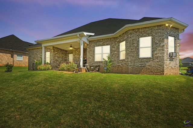 504 Falls Drive, Bonaire, GA 31005