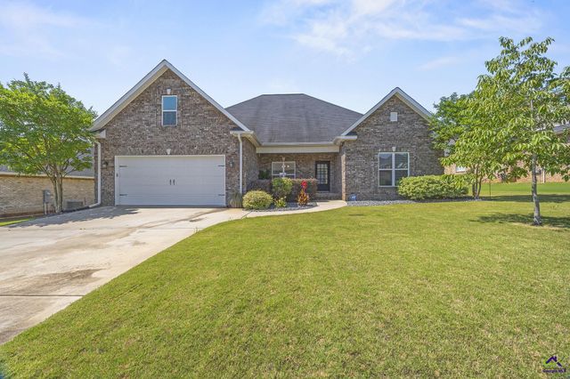 504 Falls Drive, Bonaire, GA 31005