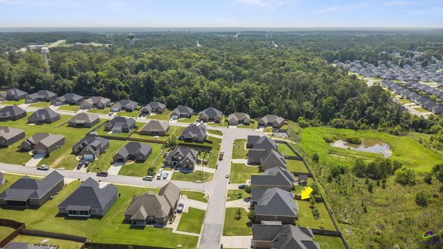 504 Falls Drive, Bonaire, GA 31005