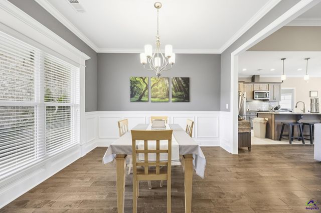504 Falls Drive, Bonaire, GA 31005