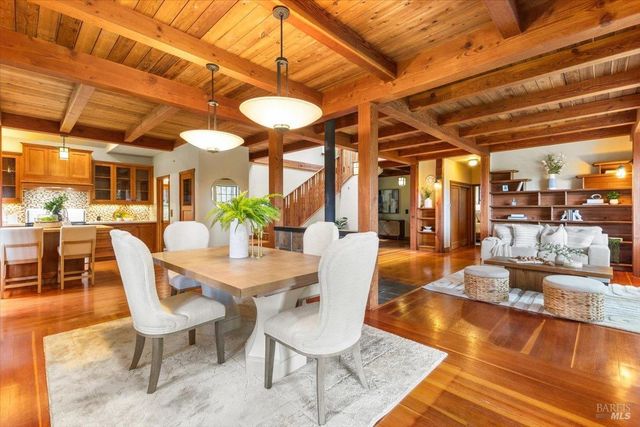 12076 Cloud Ridge Rd, Healdsburg, CA 95448