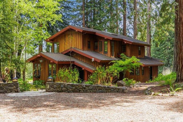 12076 Cloud Ridge Rd, Healdsburg, CA 95448