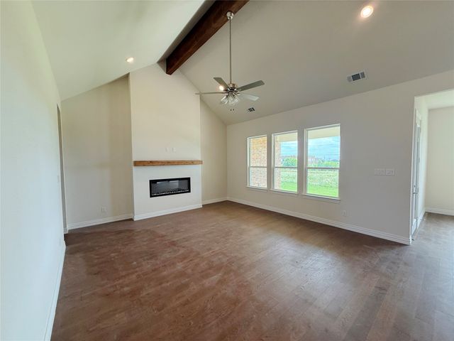 208 Slimp Bluff, Azle, TX 76020